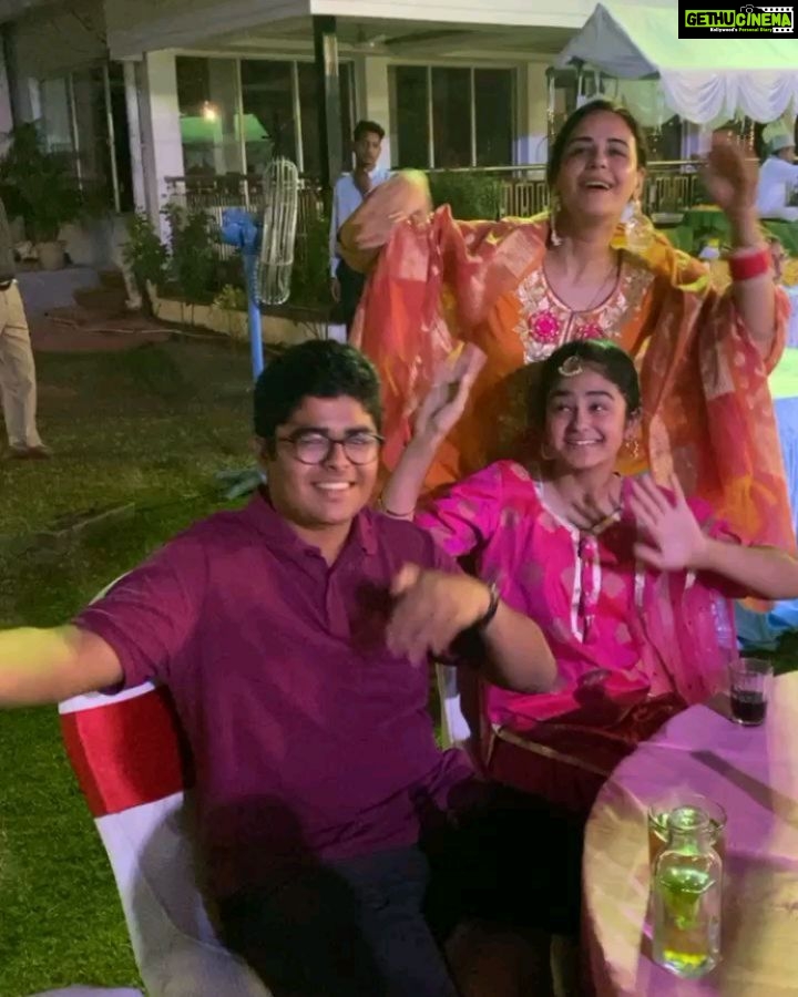 Mona Singh Instagram - #lohricelebration #happyfaces