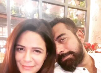 Mona Singh Instagram - Happy 2020 from us to u 🤗😁😍 #2020 #newyear #happiness