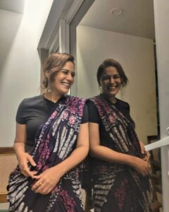 Mona Singh Instagram - Be #strong #fearless #beautiful #sareelove #instafashion