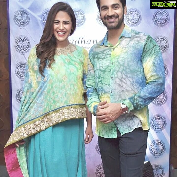 Mona Singh Instagram - A change for a good cause is a good Change. Walked the ramp last nite for a good cause organised by my dearest @kedhar.gawde @spjsadhanaschool @krishnamehtastudio #specialkids #goodcause #goodvibes #happiness