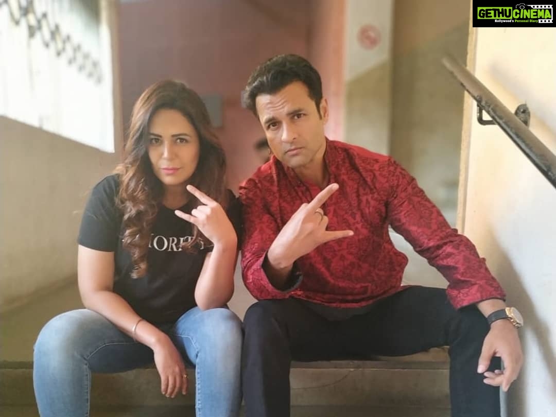 Mona Singh Instagram - Theatre is my happy place #unfaithfullyyours #standrews #bandra #housefull #happyme