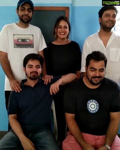 Mona Singh Instagram - Come watch our play Laughter Therapy tomorrow 7pm at NCPA