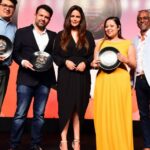 Mona Singh Instagram - Thank u @middayindia I had a wonderful evening at @theguideawards ... #foodgasm #bestrestaurants #awards #healthyfood #desifood