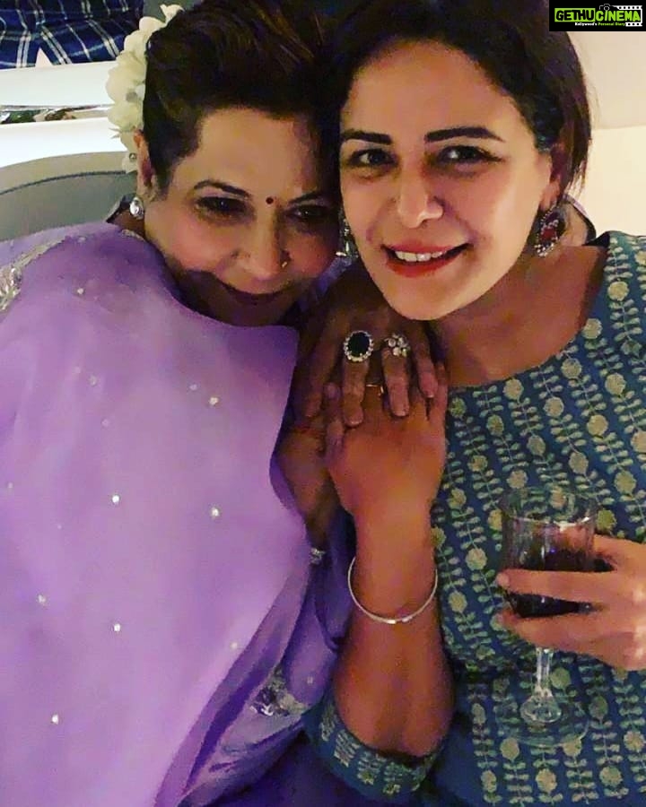 Mona Singh Instagram - Happy birthday Jeetu uncle may u always have that shining smile. Thank u @shobha9168 for such a lovely evening