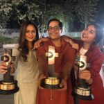 Mona Singh Instagram – Because every picture tells a story #aboutlastnight #winners @talentrackofficial @mostlysane @gauravgera