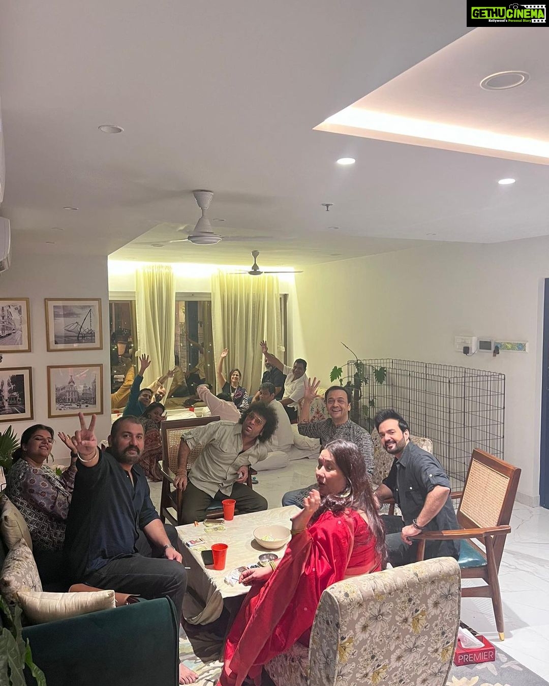 Mona Singh Instagram - Happy Diwali ❤️🪔🪔 #happiness #diwali #happy #friends #food #cards #peace