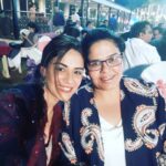 Mona Singh Instagram - Happiness is.... being with my sister 😙😙😙😙😙😙😙#sisters #merrychristmas #sis #love #happyfaces