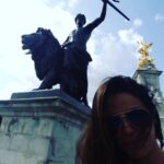 Mona Singh Instagram - Believe in your #selfie #londondairies #travelphotography #justme #whereyoubelong #instamoment