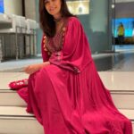 Mona Singh Instagram - #urbangypsy @monajsingh in @toraniofficial Neckpiece : @sangeetaboochra Jewelry store : @aquamarine Shoes : @oceedeeshoes Potli bag : @shadesofindia HMU : @rohroe Styled by my team @vidhigala @kunjan_sumaria and me!!!