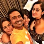 Mona Singh Instagram - Happy faces... #ourtribe #happy #love #instagood #foodie #laughriots #happyfaces #selfie