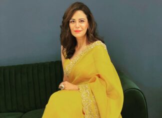 Mona Singh Instagram - Throwback to promotions n screenings #laalsinghchaddha Outfit : @mrunalinirao Earrings : @amrapalijewels Ring : @aquamarine_jewellery Styled by @smriti.schauhan Makeup n hair by @rohroe