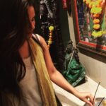 Mona Singh Instagram - #gratitude #silentprayer #love #yellow #instamoment #instalike #instamoments
