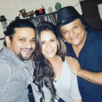 Mona Singh Instagram - #friends #bro #party #bday #laughs #lastnight