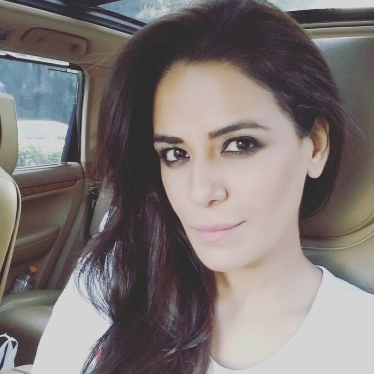 Mona Singh Instagram - Just like that....... #selfie