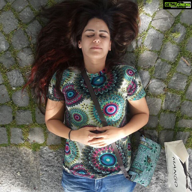 Mona Singh Instagram - ---#instamoment #chilling #peace #dreams #travel #zurich #sunshinecoast #funday --- Sent by WhatsApp