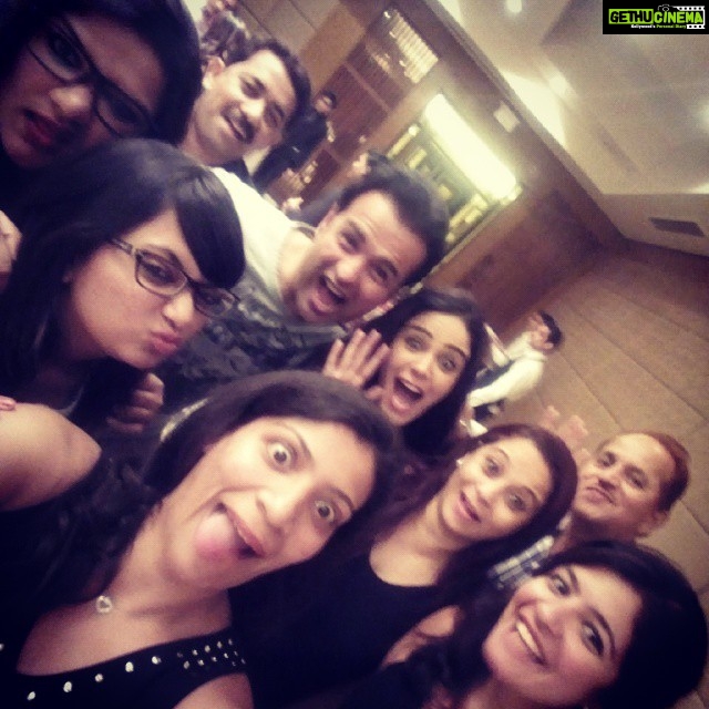 Mona Singh Instagram - #midnight #madness #crazymoments #laughriot