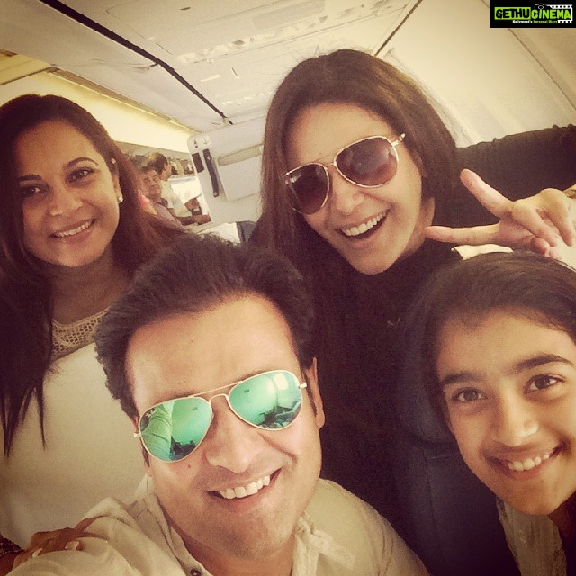Mona Singh Instagram - #showtime #travel #indore #happy #love #family #birthday #blessings #celebration #fun # Unfaithfully your's