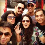 Mona Singh Instagram - #funday #happy #friends #lifeisgood #longdrives #music #selfie #laughriot