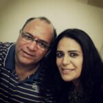 Mona Singh Instagram - My first selfie with my director #zedplus #lights #camera #action