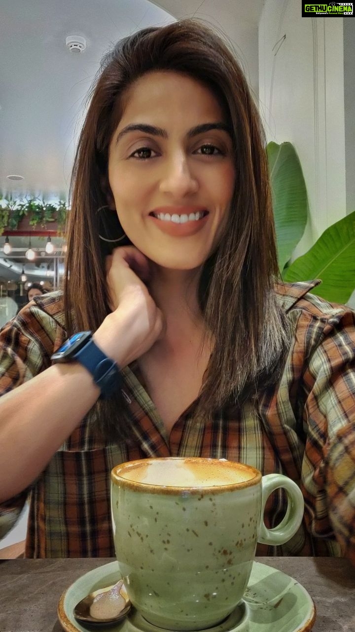 Monica Khanna Instagram - SCREAM CRY DISAPPEAR Do whatever it takes Until you are you again🌻🌻🌻 #ɪɴsᴛᴀʀᴇᴇʟs #reelinstagram #viral #ᴛʀᴇɴᴅɪɴɢsᴏɴɢ #trendy #viralreels #milindgaba #viralsong
