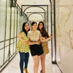 Monica Khanna Instagram – There’s nothing better than going out together with your best girlfriends after a long week…..
@chhayachouhan
@jigyasa_07

Perfect dine out ❤️
खाओ पियो ऐश करो मित्रो
दिल पर किसी दा दुखायो ना 

Thankyou @gomamubai for hosting us
#dineout #dineoutwithmygirls #gomamumbai #panasiancuisine #raddisonblue #instaphotos #ɪɴsᴛᴀʟᴏᴠᴇ #instafood #foodlovers #happytime #girlsnight #bekind #begood Raddison Blue Goregaon