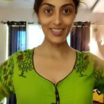 Monica Khanna Instagram - Happy diwaliiiii❤️❤️ #traditional #lookchange #transitionreels #diwalidecorations #diwalieve #mumbai #diwalioutfit #happydiwali🎉 #dancelover #dancereels #reelsviral #ɪɴsᴛᴀʀᴇᴇʟs #trendingsong #feelsgood