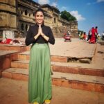Monica Khanna Instagram - आत्मसमर्पण 🌻🌻 #shivshankar #bholenath🙏 #mahakaal #believe #faith #hinduismandscience #sanskriti #surrender #indoredarshan #blessings