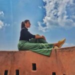 Monica Khanna Instagram - Cherish your yesterdays, dream your tomorrows and live your todays.....🌻🌻🌻 #travelreels #indoregram #harharmahadevॐ #omnamahshivay #bambambhole #hindu #indore_city #indianfood #t20 #travelindia #travelpics Jam Gate