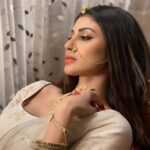 Mouni Roy Instagram - पिया तोसे…