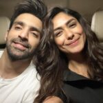 Mrunal Thakur Instagram - @arjitaneja it’s your 30th god 🫣 I can’t believe how time flies…. Happy birthday Childhood friend 😂😂😂. May you get everything you wish and desire.Blessed to have you AJ For life ♾ SOS : CALL ME BACK YOU SILLY! #happybirthday #purbul #stupidhasanewface #forlife