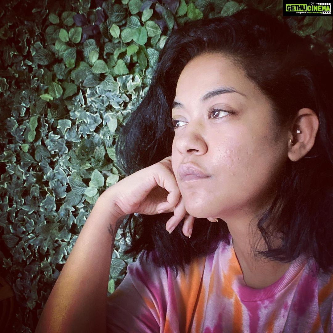 Mumaith Khan Instagram - If we only live through the eyes of the others and don’t try to capture the vibration of our own individual experience, we may miss out the beam and brilliance of authenticity that is essential to move forward in life-Erik Pevernagie😇 #acceptance #awesome #believeinyourself #respectyourself #care #dreams #encouragement #faith #grace #glitter #smile #stronger #peace #positivity #innerpeace #workhard #appreciation #selfesteem #selfrespect #motivation #wiser #wisdom #happiness #love #life 💖🌸😘