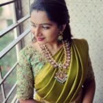 Nakshathra Nagesh Instagram - Wearing @mayon_by_subhathracouture @new_ideas_fashions ❤️ #tamizhumsaraswathiyum #beingsaraswathy