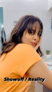 Nandita Swetha Instagram - Comment below who all can connect with this😝😝 . . #frizzyhair #frizzyhairdontcare