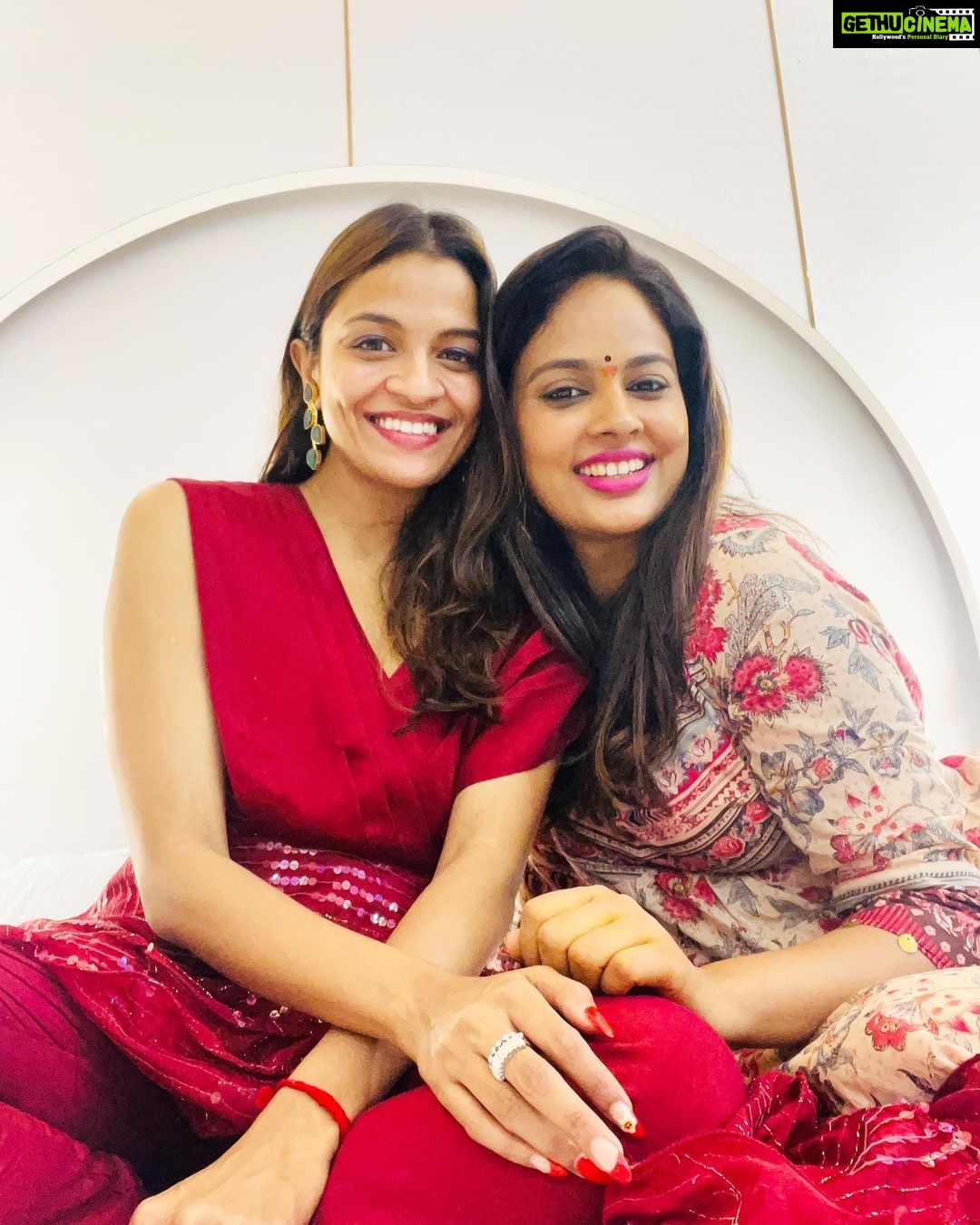 Nandita Swetha Instagram - I am so proud of this beautiful woman @nanditaswethaa she is truly an inspiration , a beautiful woman with a extraordinarily brilliant mind and soul. You have created a amazing mansion for yourself š” I would like to congratulate you and hope and wish that you keep growing and achieving more and more Love , love and only loveā„ļø More power to you girlā„ļø . . . #vsway#nandithaswetha Bangalore, India