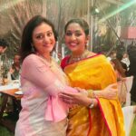 Navya Nair Instagram – With my fav aswathy chechi and jayaramettan .. 

#kalyannavaratri 
Had such a wonderful navaratri evening with kalyan group .. sharing some photos of happiness .. thank u Ramesh Kalyan for the invite .. Am so happy that i could make it this time .. What an array of bomma kollus .. blissful .. 
felt @ home .. The whole family’s  hospitality and humility 🙏🏻🙏🏻🙏🏻

#kalyannavarathri 
#bommakollu 
#navaratri 
#rejoining
#blisfullnight 
#firstofakind
#gratitude 
#godisgreat