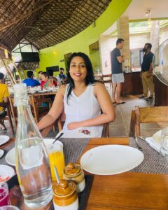 Navya Nair Instagram - If you want to become fearless , choose LOVE .. ❤️ #vacay #loveandhappiness #candids #loveyourlife #beachvibes #breakthestigma Xandari Pearl Beach Resort