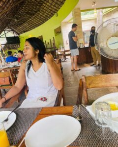 Navya Nair Instagram - If you want to become fearless , choose LOVE .. ❤️ #vacay #loveandhappiness #candids #loveyourlife #beachvibes #breakthestigma Xandari Pearl Beach Resort