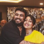 Navya Nair Instagram – Thanking everyone for the bday wishes .. sharing my lil happiness with you all .. kanna @rahulr36 , the cake was so yummy and so so thoughtful , @themistledough , u rocked it this time too .. thanking almighty , thanking my people who had joined with me 🤗 more pics yet to come .. spread happiness , be happy ..

#bdaypics #gratitude #thankingalmighty #momandson #family #godislove Grand Hyatt Kochi Bolgatty