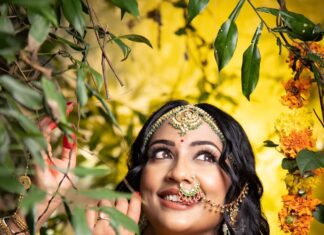 Navya Nair Instagram - Unveiling “MANMAYI SERIES “.. @mathangibynavya Manmayi is none other than radha , the chief consort of Lord Krishna .. The goddess of love , tenderness , compassion and devotion .. @navyanair143 Pic courtesy @artfotographer Muh @sijanmakeupartist Stylist @sabarinathk_ Jewellery @meralda.jewels #radhakrishna #krishna #manmayi #radhakrishnalove #lordkrishna #radheshyam #navyasmanmayi #newproject #manmayicomingsoon #artphotography #teammaathangi ##maathangibynavya #maathangidevi #dancersworld #beindance #gurubhyonamah#ahambrahmasmi #nataraja #thecosmicdancer #manumaster #bharatanatyam #guru #tanjavurbani #lovefordance #dancersofindia #indianclassicaldance #worlddance #danceislife #dancersofinsta