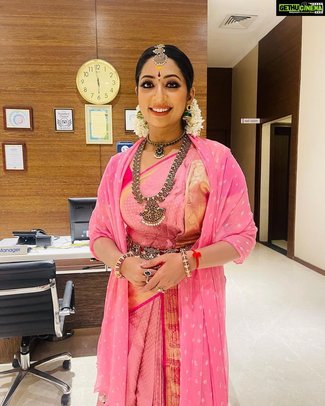 Navya Nair Instagram - Starting 🙏🏻🙏🏻🙏🏻