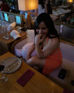 Neha Sharma Instagram - #brunchtime 🍡🧁☕️🍸🍰💕