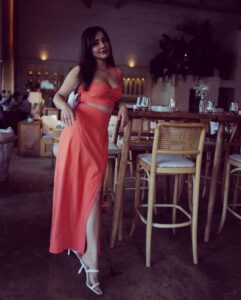 Neha Sharma Instagram - #brunchtime 🍡🧁☕️🍸🍰💕