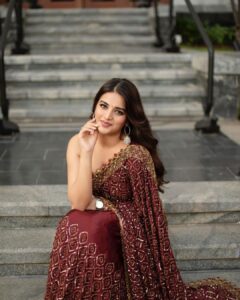 Nidhhi Agerwal Instagram - Beauty lies in the eyes of the beholder, November is here, it's getting colder. 
.
Promotions for #KalagaThalaivan 🥇