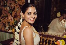 Nikhila Vimal Instagram - Onam🌸 @shafishakkeer @styledbysmiji @unnips @ttdevassy