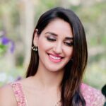 Nikita Dutta Instagram - Titli-ing it. 🦋 #MainHoonAafat #MXPlayer #MXOriginals