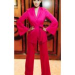 Nikita Dutta Instagram - Think pink 💕🦄 . . Styled by @jaferalimunshi Outfit by @savlamba HMU @shibu_shimmer . #Aafat #MainHoonAafat #Titli🦋 #MXPlayer #MXOriginals Taj Lands End, Mumbai