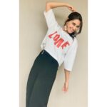 Nikita Dutta Instagram - L.O./.E ❣️ . . Styled by @jaferalimunshi HMU by @shibu_shimmer #MainHunAafat #Titli🦋 #AafatPromotions #MXPlayer #MXOriginals Hyatt Regency Chandigarh
