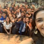 Nikita Dutta Instagram - Great fun judging the @timesfreshface auditions at Rizvi College The place was a talent mad house! #TimesFreshFace #BombayTimes Rizvi College of Engineering