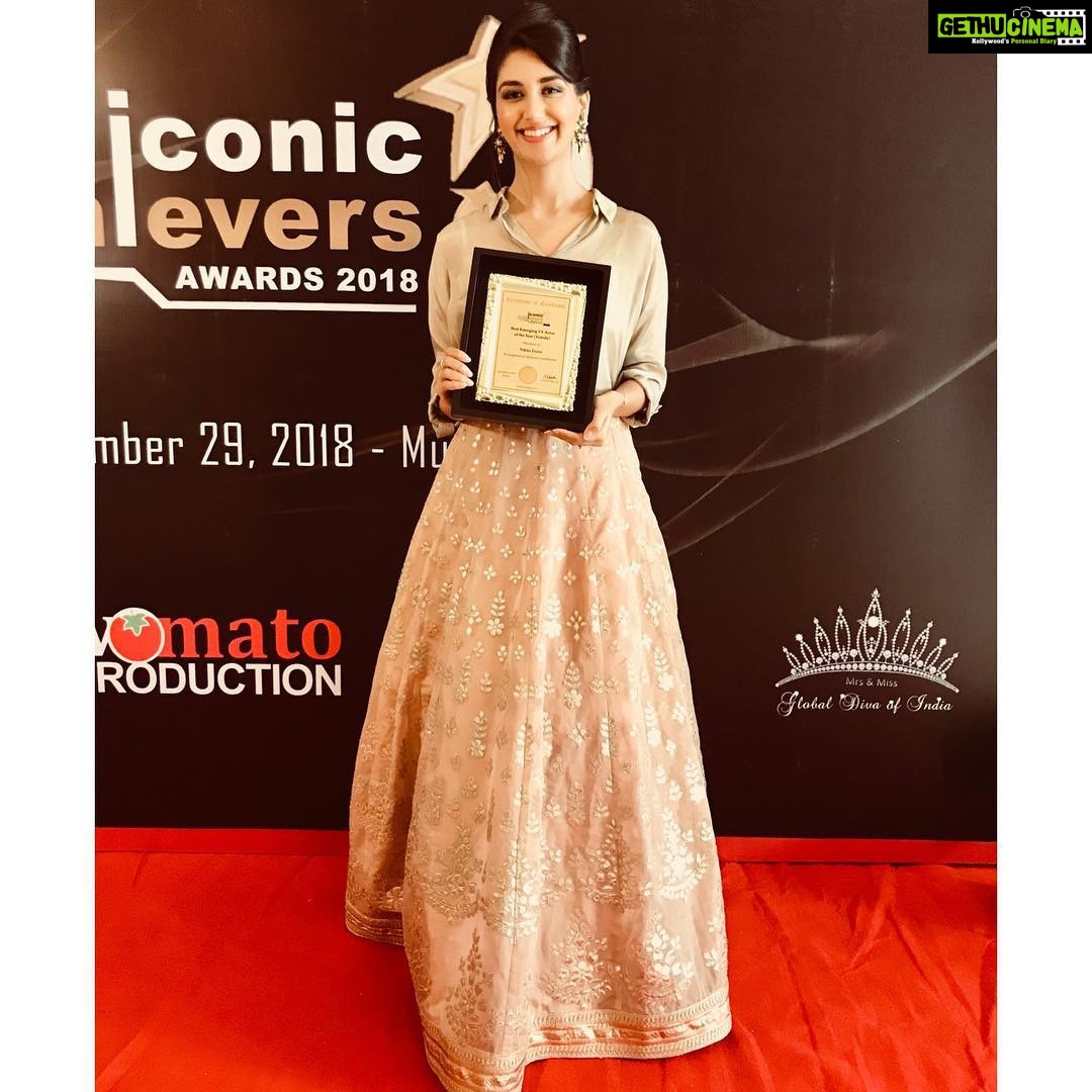 Nikita Dutta Instagram - Delighted to receive the “best emerging tv actor of the year” It’s indeed an honour. Grateful to #IconicAchieversAwards for this 😇 #Gratitude🙏