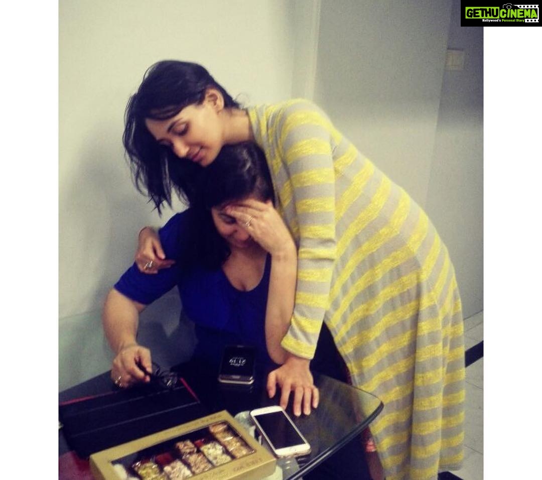 Nikita Dutta Instagram - The meaning to “my everything” in my dictionary. Happy birthday mommy dearest. ❤️🦄 @alka.dutta16 P.S. - the last picture says all about what I do to her 😛🙊